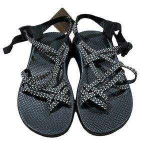 NWT - Chaco ZX/2 Sandals -black and white - size 6